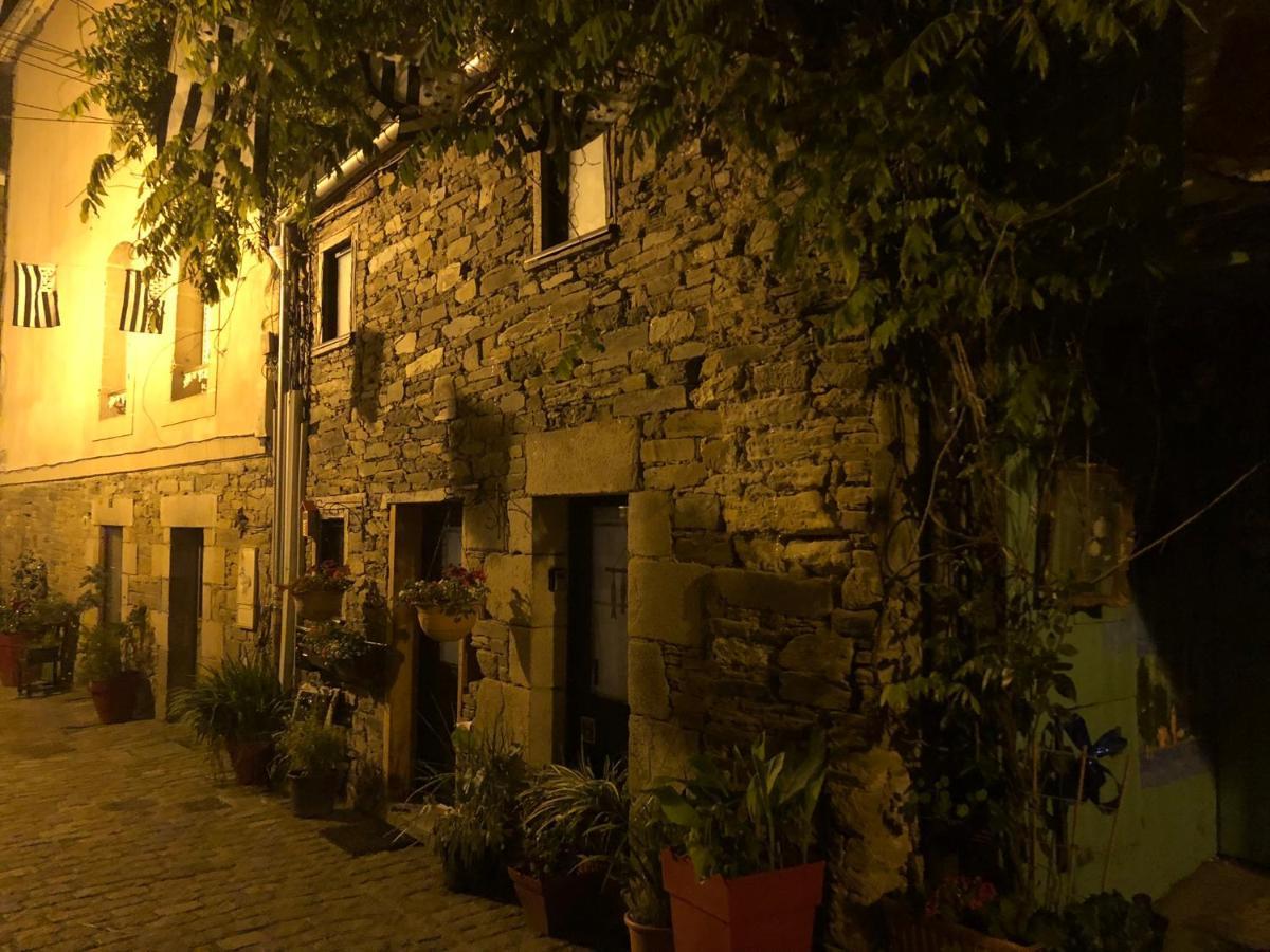 Au Coeur Du Quartier Historique Villa Lannion Exterior foto